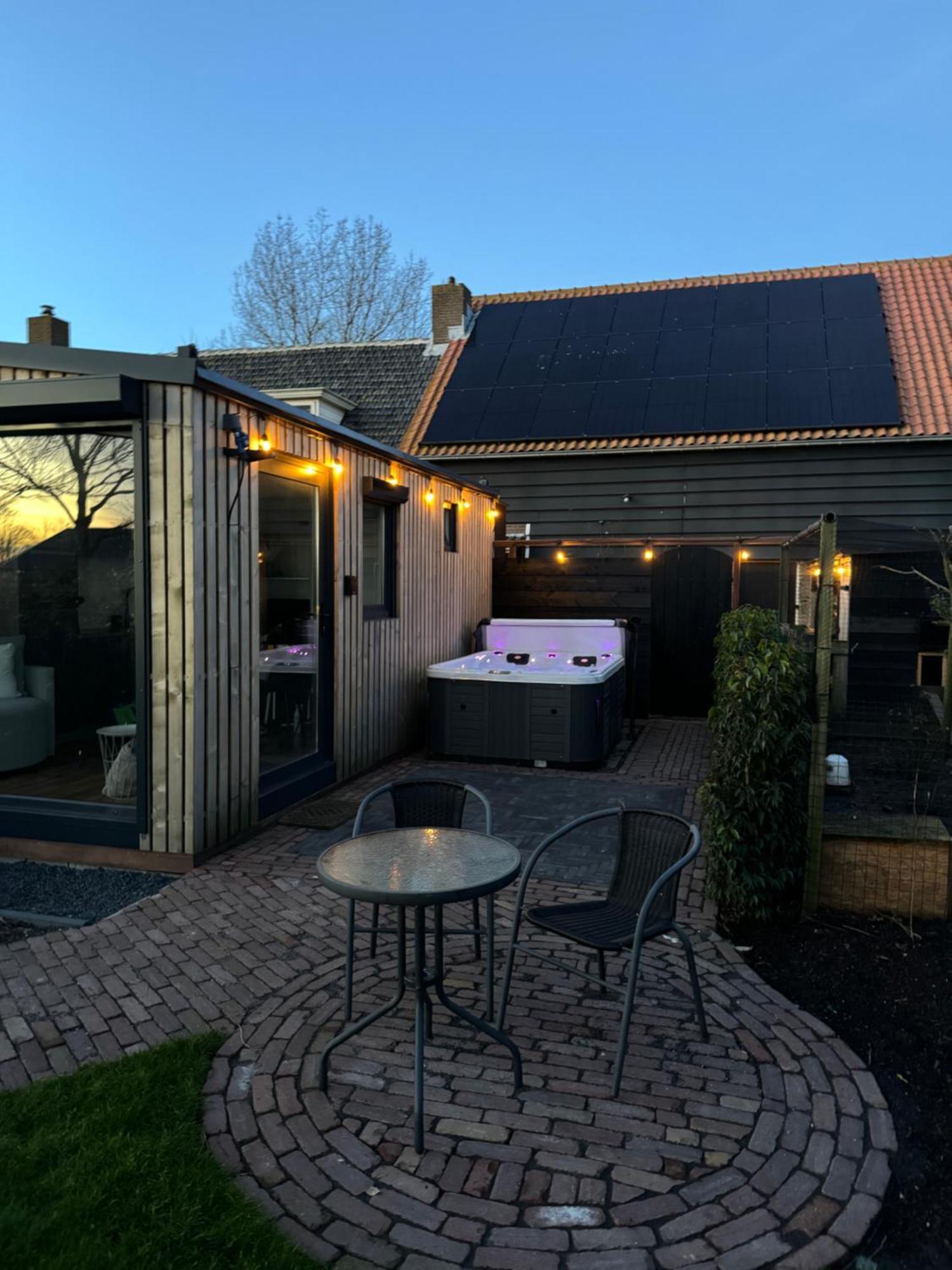 Luxe Tiny House Incl Jacuzzi En Strandhuisje In Zomerseizoen Meliskerke Exterior foto